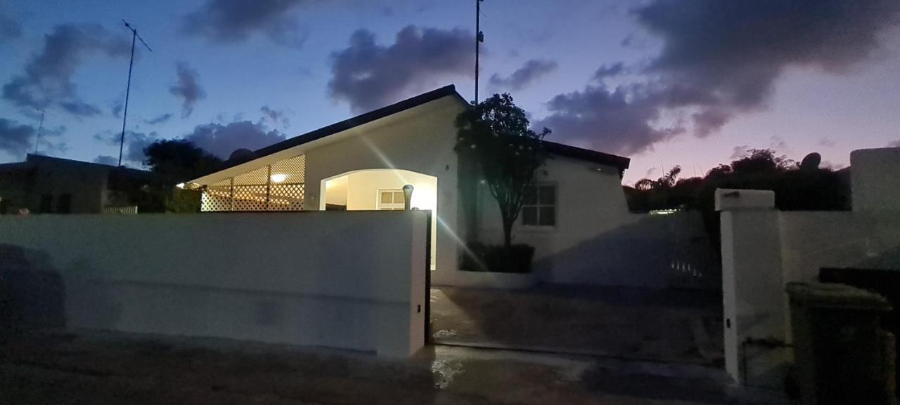 Family Villa With Big Pool And Absolute Privacy Willemstad Buitenkant foto