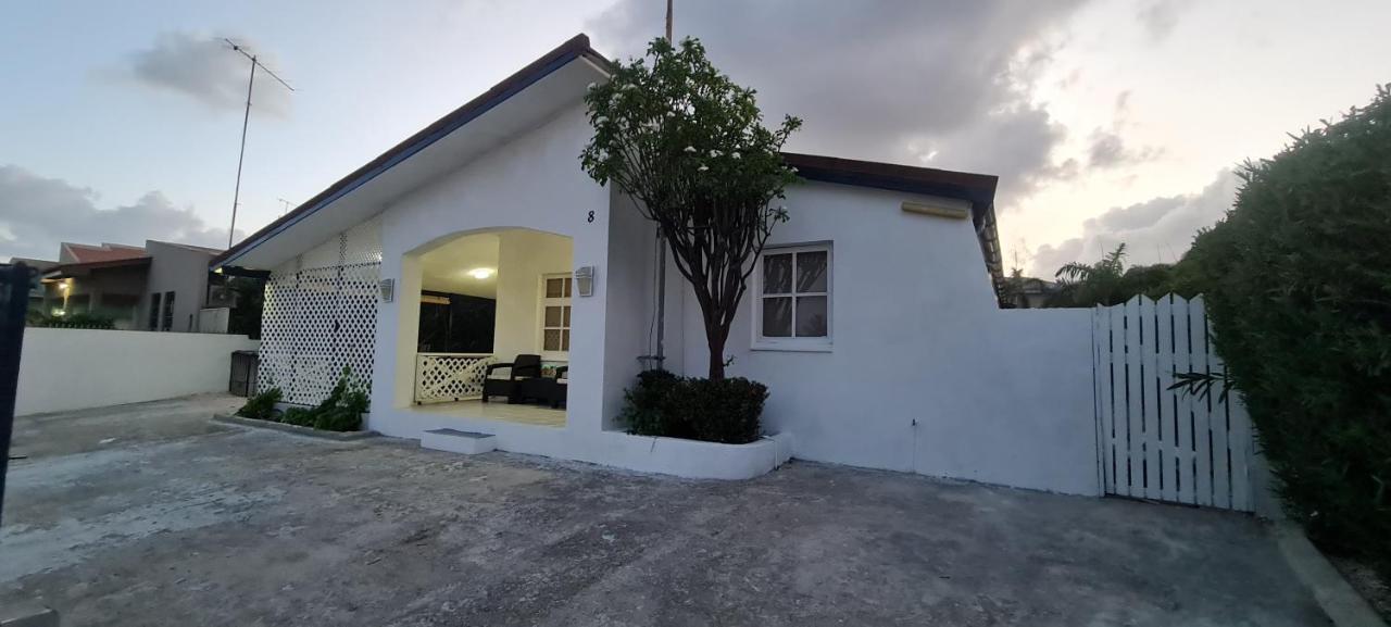 Family Villa With Big Pool And Absolute Privacy Willemstad Buitenkant foto