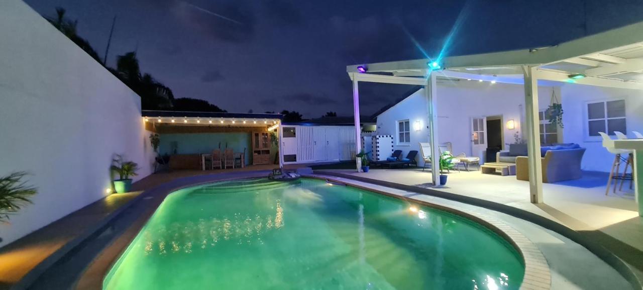 Family Villa With Big Pool And Absolute Privacy Willemstad Buitenkant foto