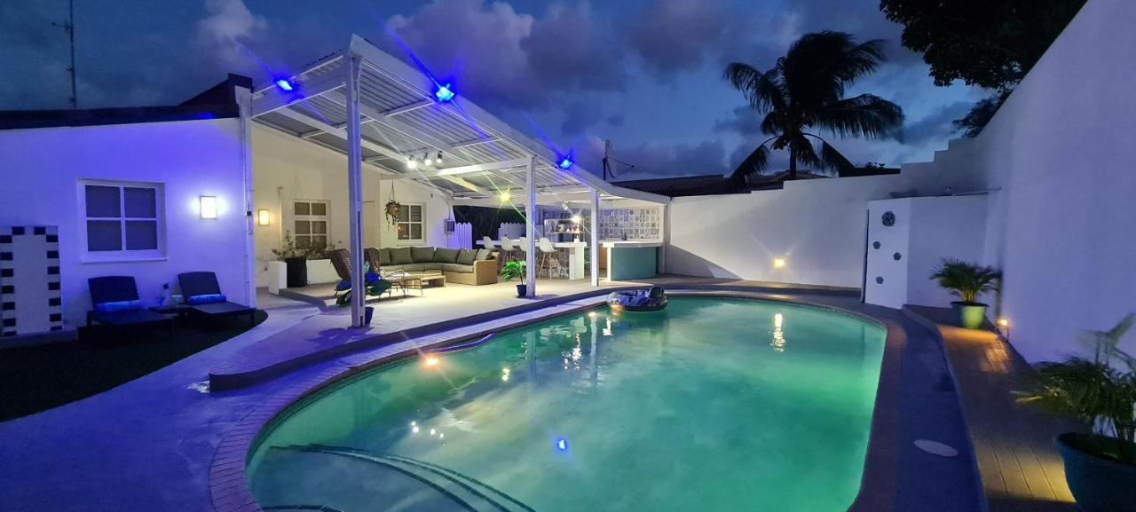 Family Villa With Big Pool And Absolute Privacy Willemstad Buitenkant foto